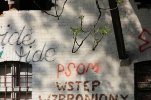 image016