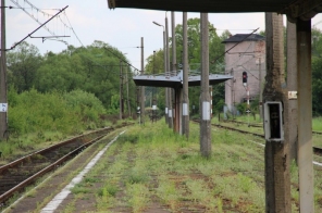 image023