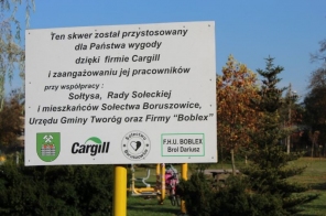 image001